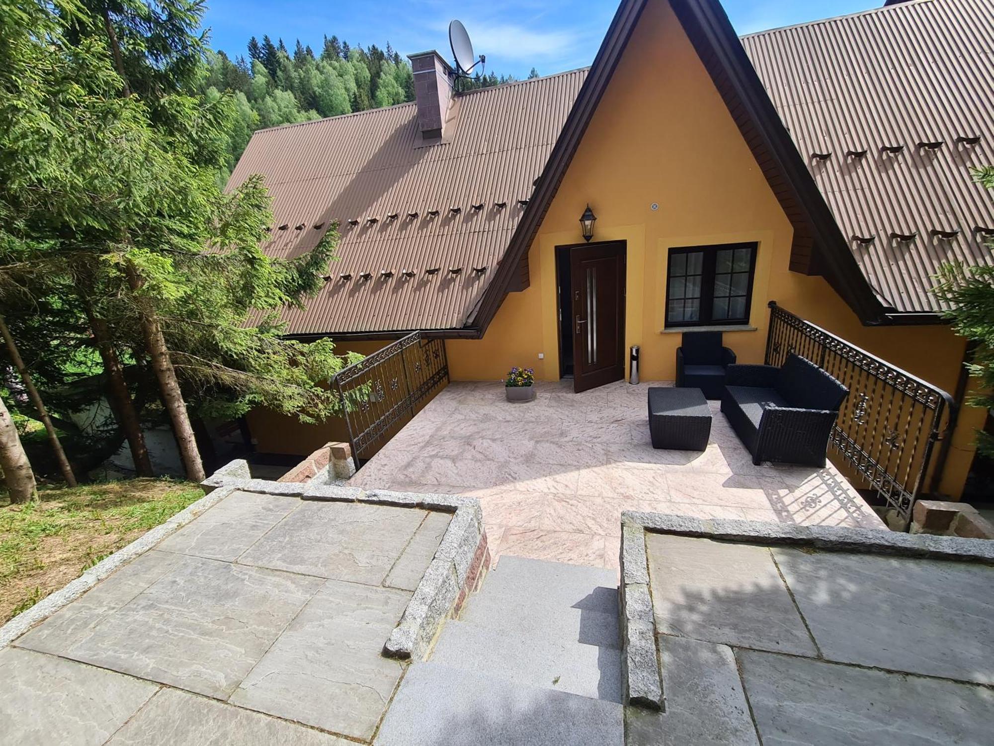 Pod Laskiem Krosnica  Bagian luar foto