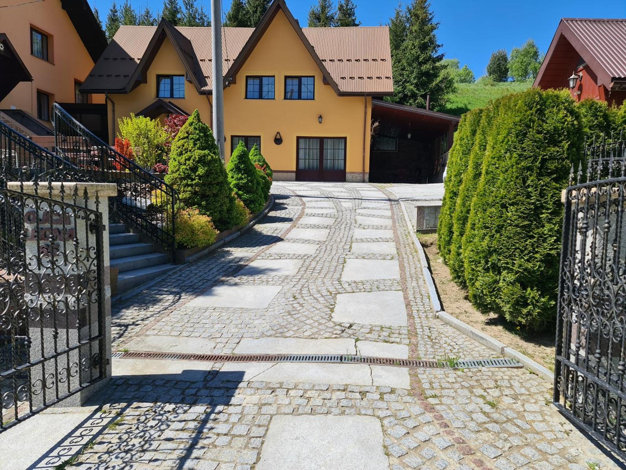 Pod Laskiem Krosnica  Bagian luar foto